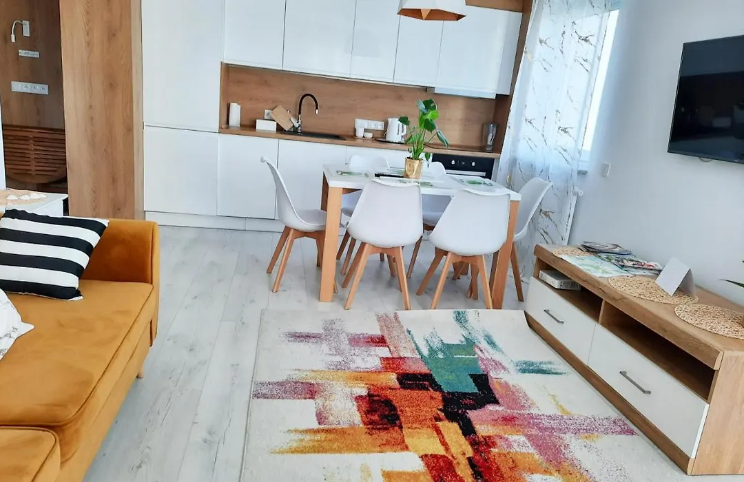 Apartament Amber Comfort z prywatnym miejscem parkingowym-1
